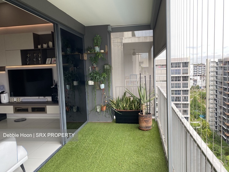 Skypark Residences (D27), Condominium #352870001